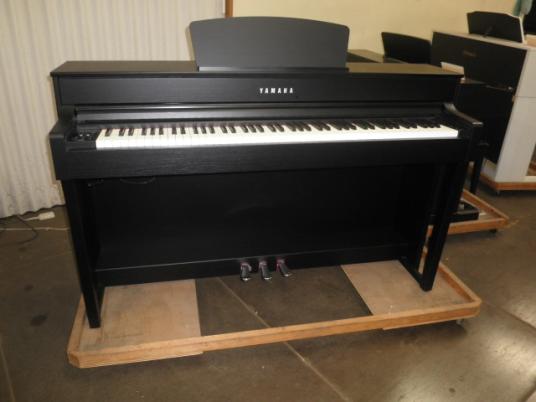 YAMAHA E.P. CLP635B 294208